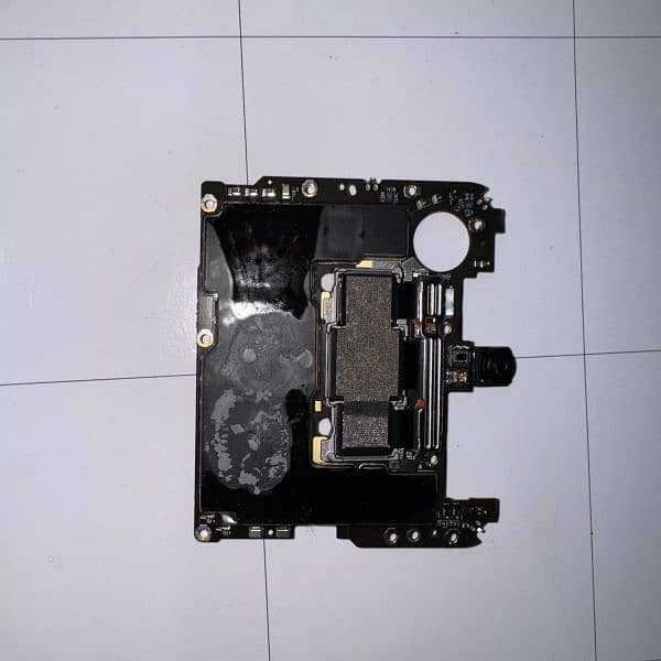 OnePlus parts 12