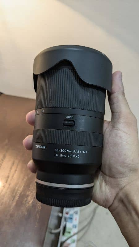 Tamron 18-300 f3.5/5.6 Sony E-mount Apsc  Zoom lens. 0