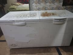 hi i am selling my shop freezer a bit problem read in decsription