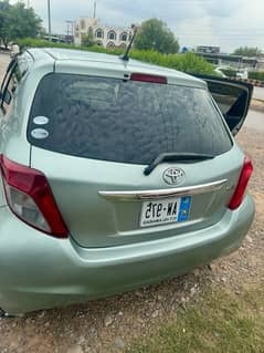 Toyota Vitz 2011