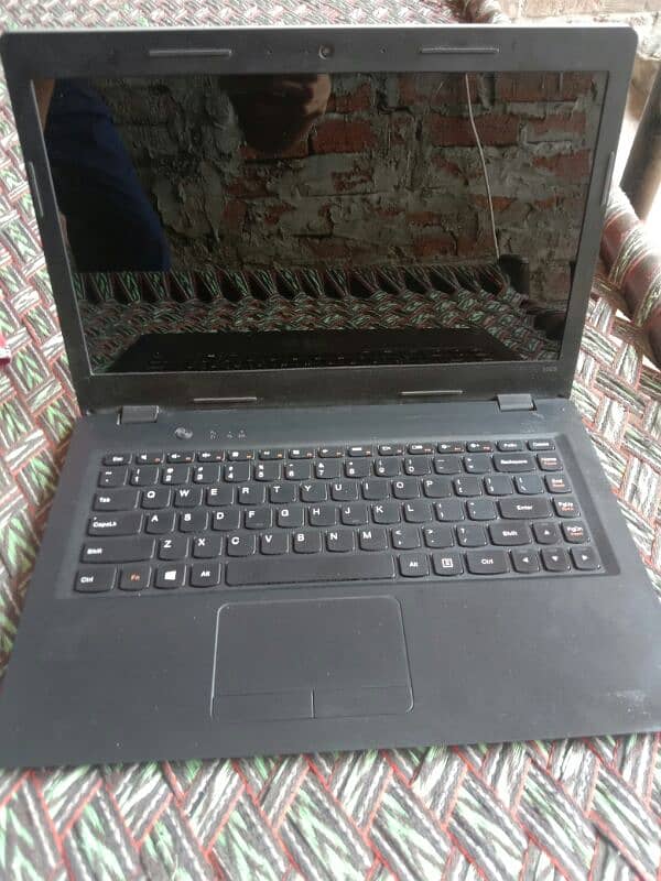 Lenovo slim laptop 4