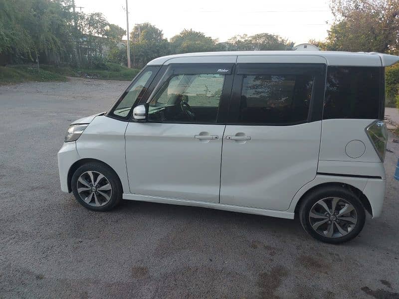 Nissan Dayz Highway Star Roox 2014/2018 full option 7