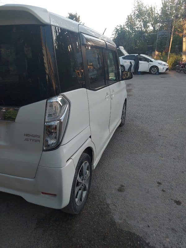 Nissan Dayz Highway Star Roox 2014/2018 full option 10