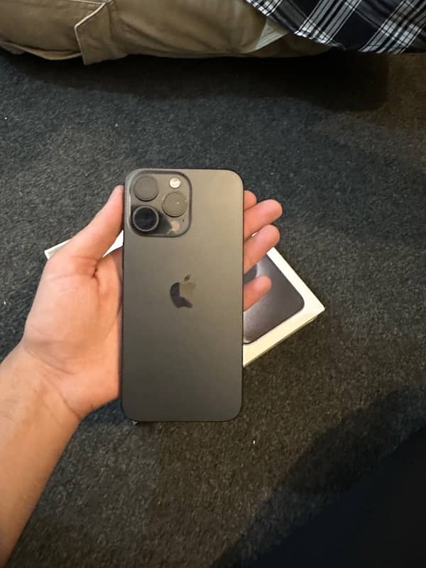 iphone 15pro max 256gb jv black tatinum 9