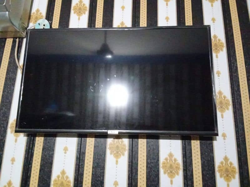 TCL 40' inch Smart Android LED 1