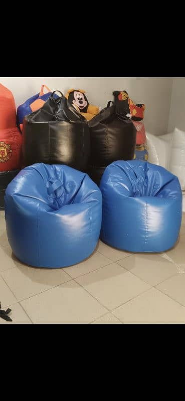 Leatherite bean bag sofas / Adult size bean bags 3