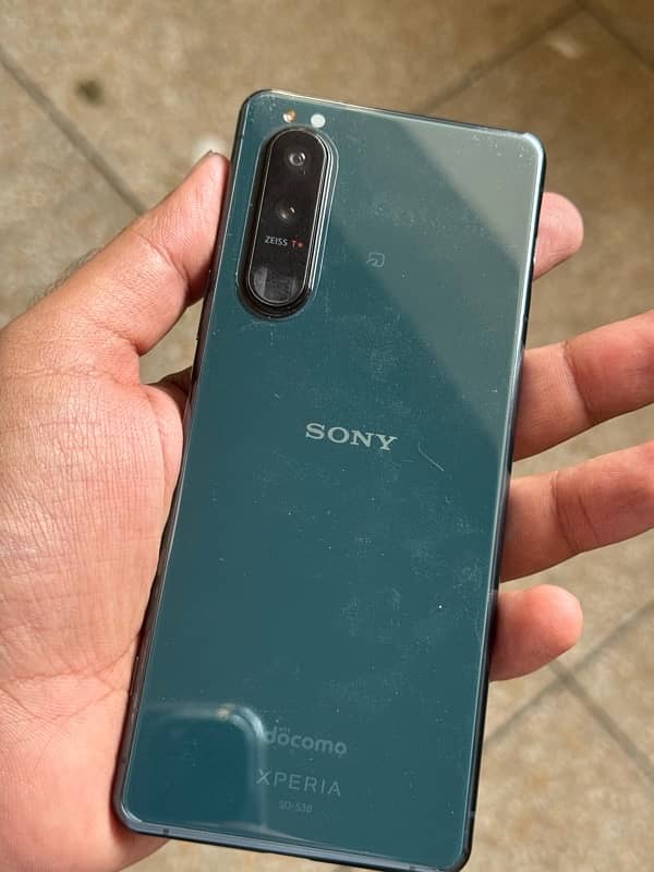 Sony Xperia 5 Mark III 0