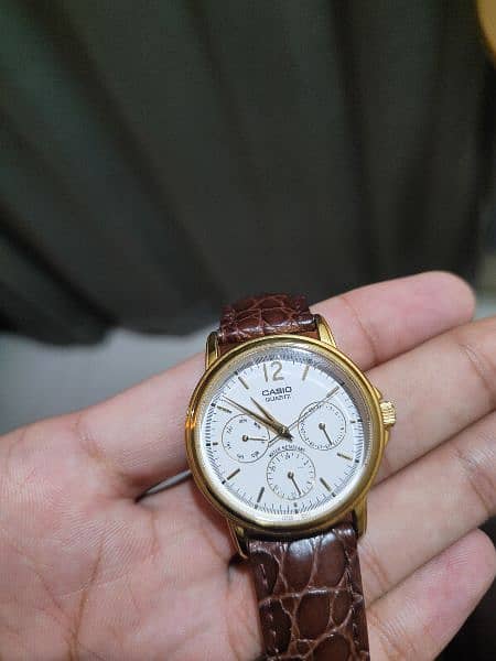 Casio Vintage Chronograph Watch 4