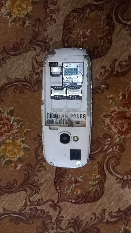 Nokia 3310 for sale on tha phir off ho gaya battery nhi hai 4