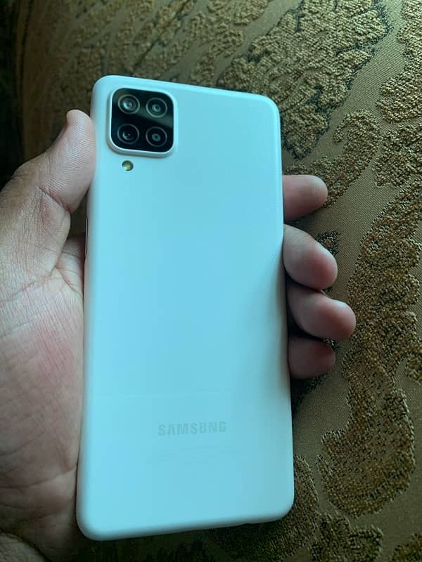 Samsung galaxy A12 0