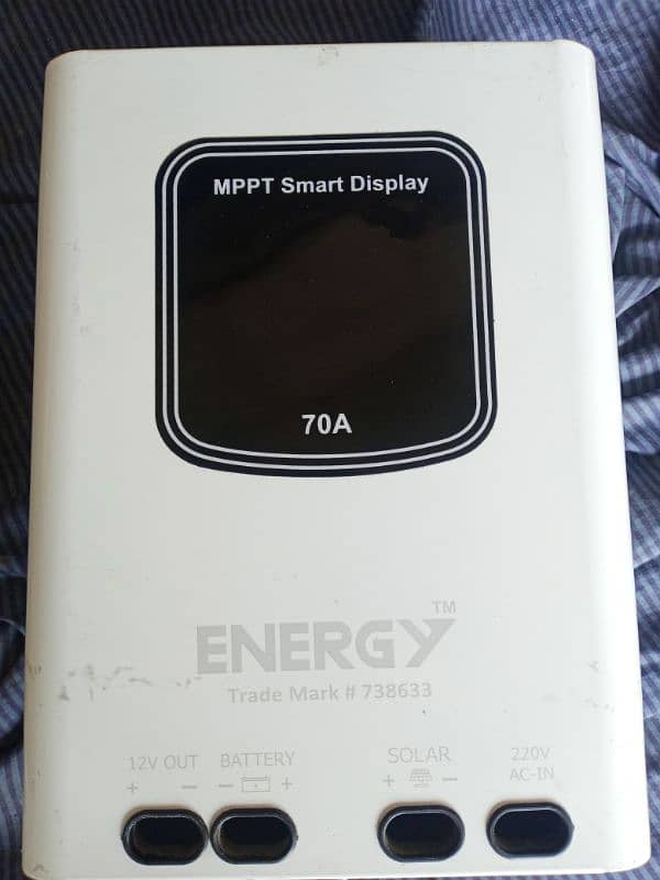 MPPT Solar Charge Controller 1