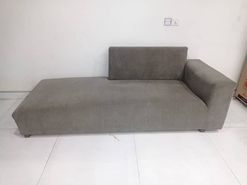 7 Seater U-Shaped Sofa With 1 Table Used But New 8