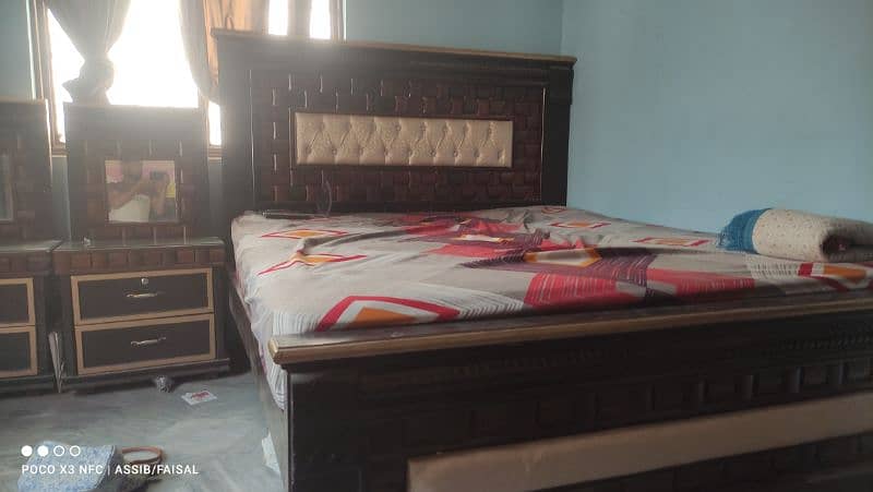 king Size Double bed with two Side tables 1