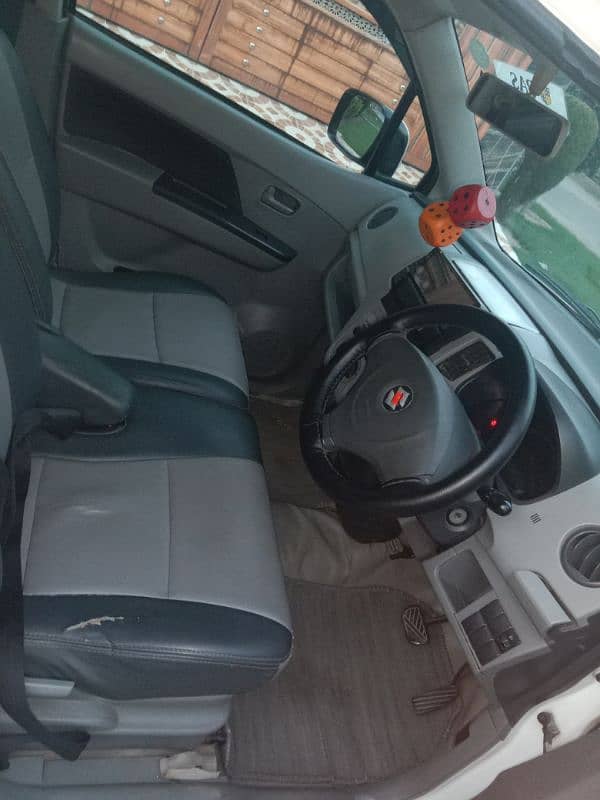 Suzuki Wagon R 2012 12