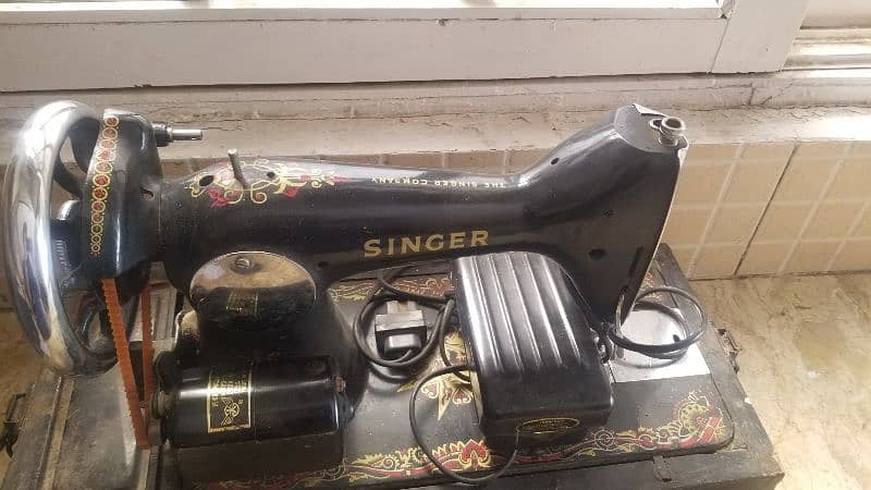 singer sewing Machine 2