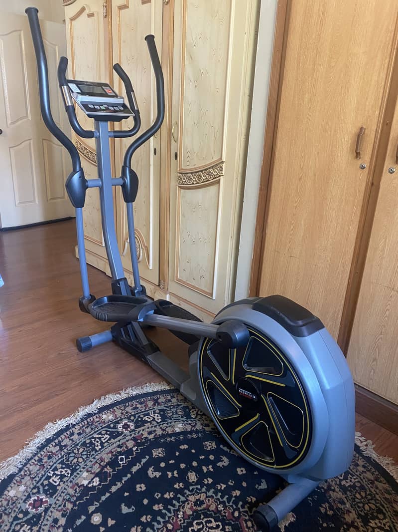 Advance Fitness Elliptical - Vista EKX6 (Commercial Size) 0