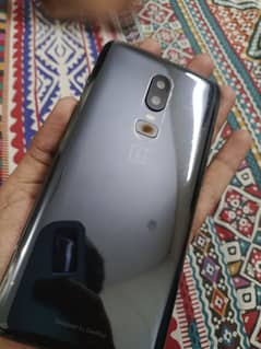 OnePlus 6 in Mint Condition