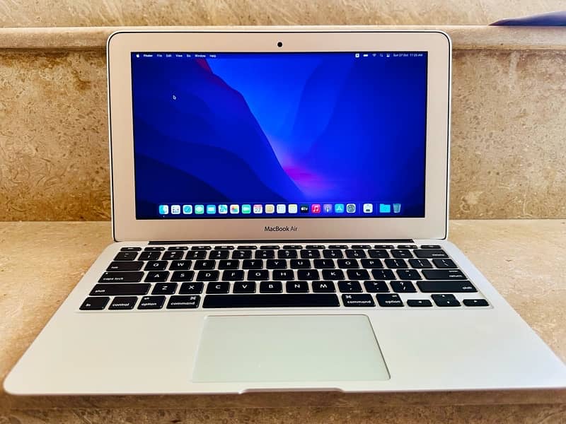 Macbook Air 2015 11 inch 4gb 128 gb 1