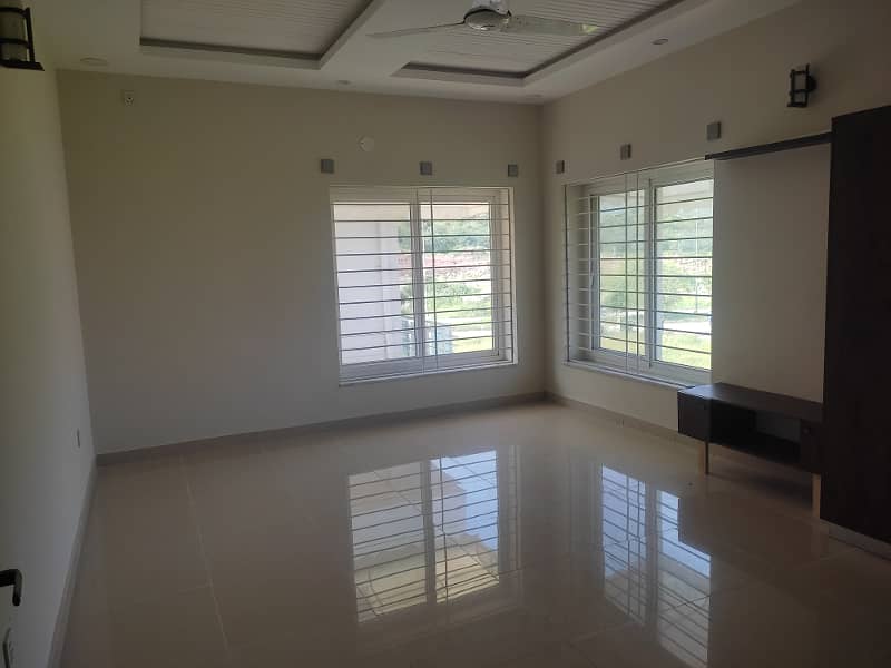 Upper Portion For Rent In D-12 Size 60*90 5