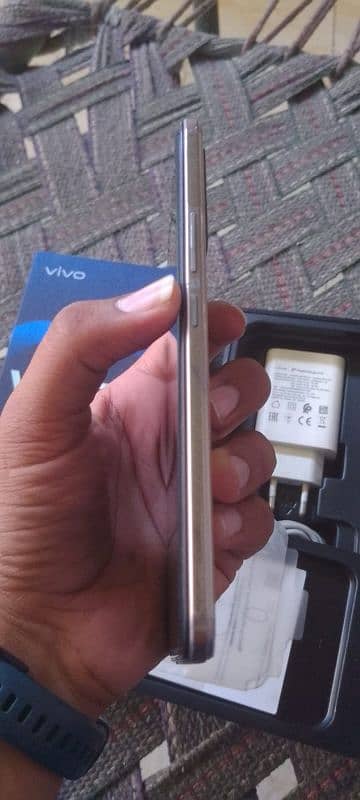 vivo v23e 8+4 gb ram or 128 gb memory box charger number 03231425740 12