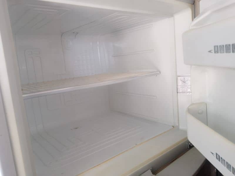 Fridge for sale 3