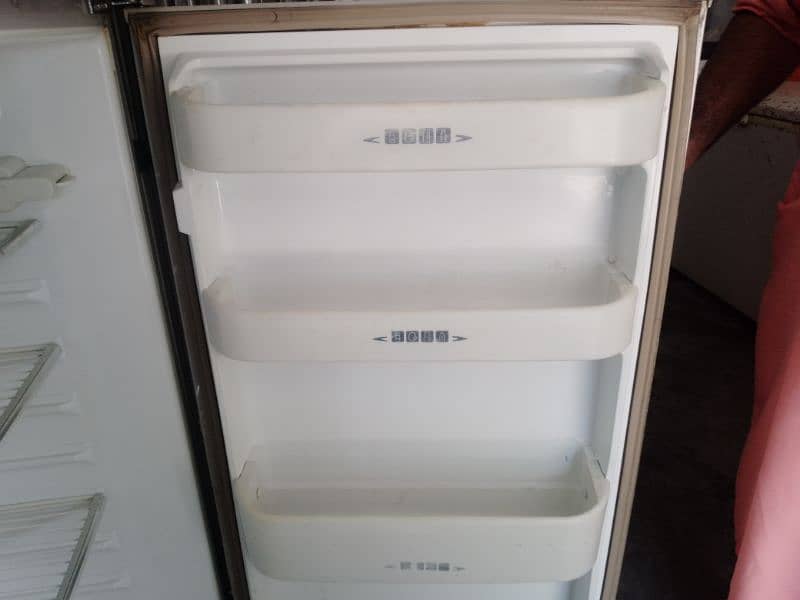 Fridge for sale 4