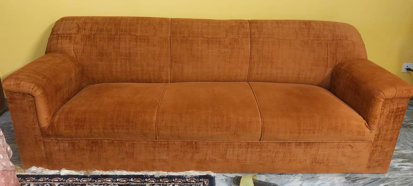 Golden Brown Velvet Sofa Set 0