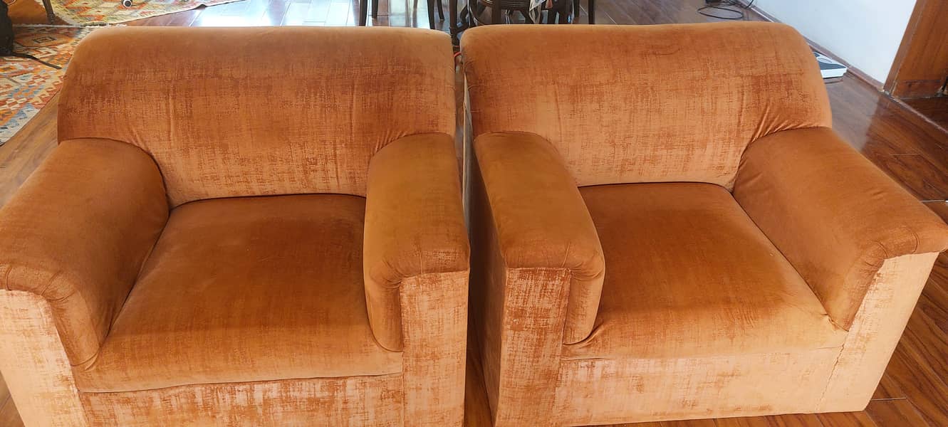 Golden Brown Velvet Sofa Set 1