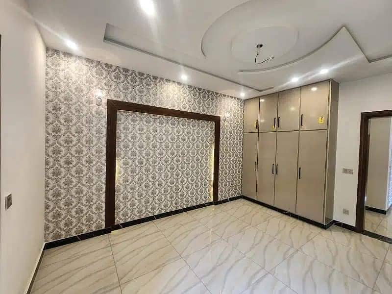 10Marla House Available For Rent in Ghaznavi Block Bahria Town Lahore 20