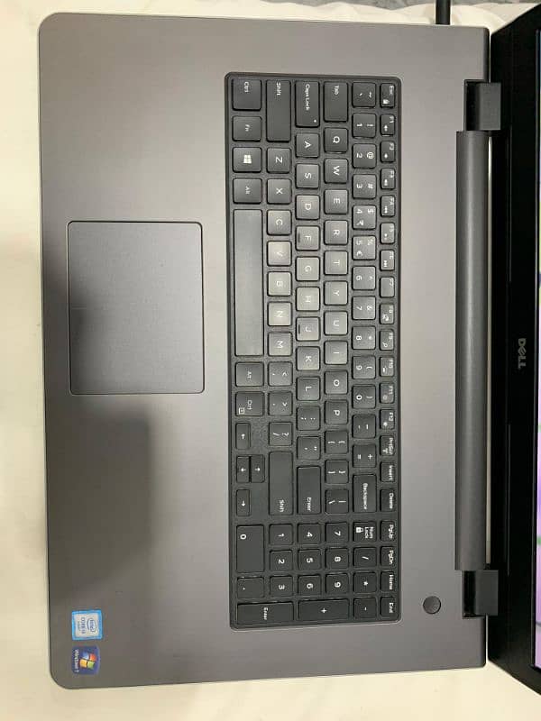 Laptop Dell Inspiron 5759 3