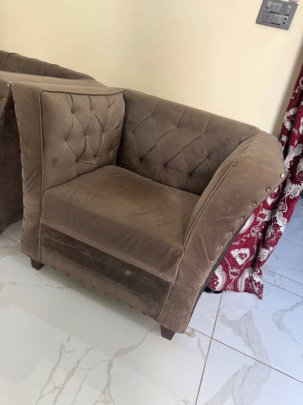 7 seater sofa set with Table 13