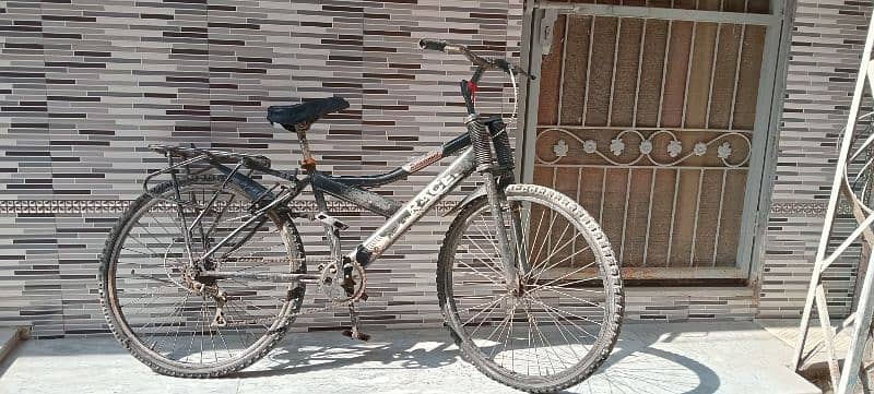 second hand bicycle  in good condition 2