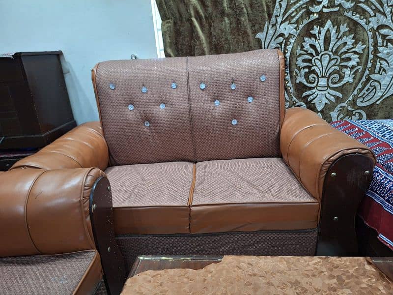 6 seater Sofa set in reasonable price( urgent sale ) 2