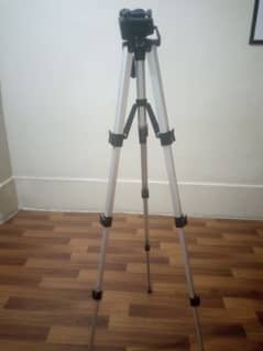 heavy aluminium 3 layer tripod