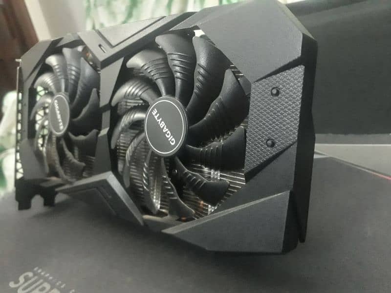 GeForce GTX 1660 Super 6GB 3