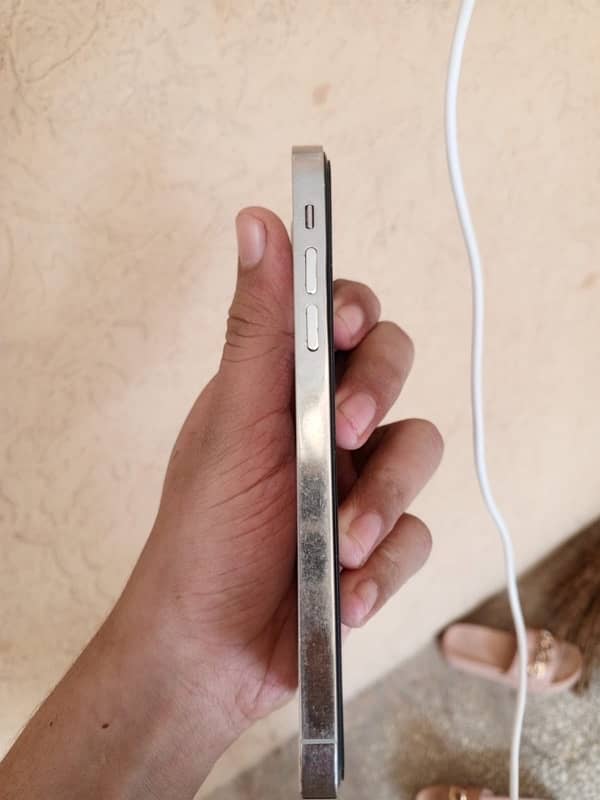 I phone xr to 13 pro original body ma hai Dubai s convert hua hai 5