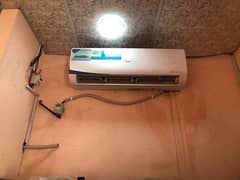 1 Ton Haier Inverter Clean Condition 0