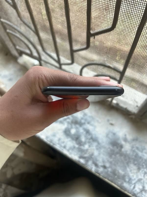 IPHONE 7 PLUS WATERPACK PHONE URGENT SALE 4