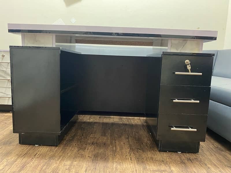 Office Furniture For Sale 9