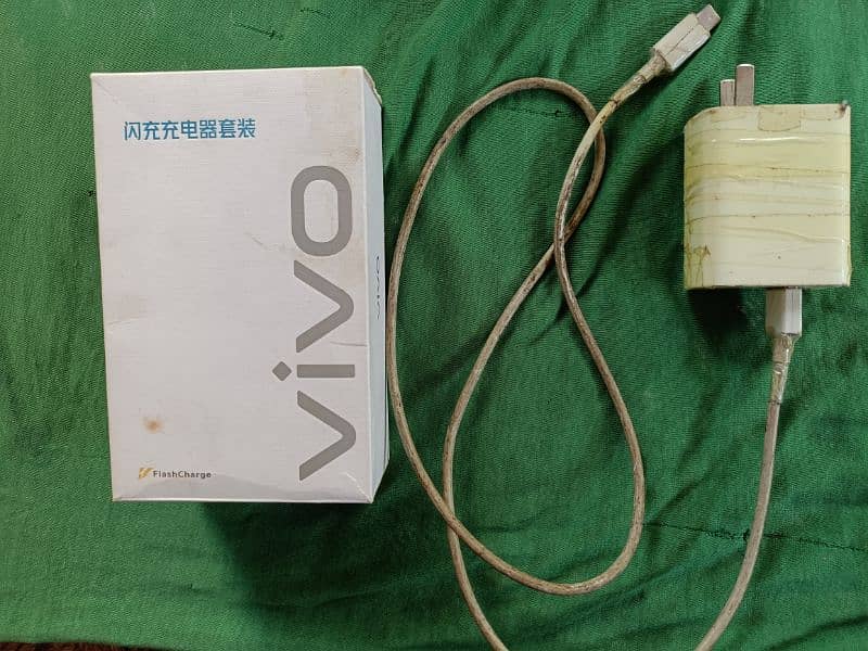 Vivo company ka 44 Watt Flash original charger 1