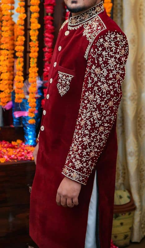 Red Sherwani with Aitchison Kulla & Khussa 3