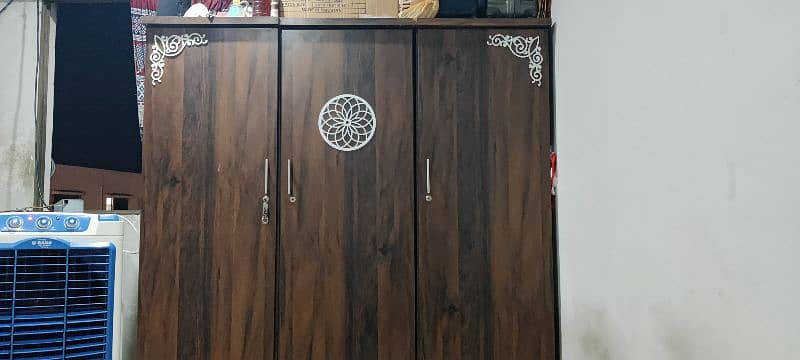 4 door Cupboard/ Almari 2