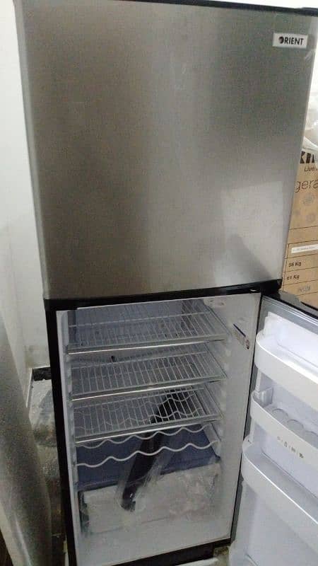 New Refrigerator Orient Black and Hairline Gray Color 7