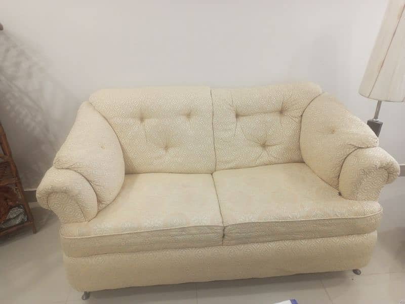 sofa set very good condition 4