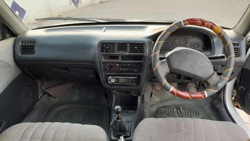 Honda City 1997 karachi nmbr powr windo starng Ac cng work. 03063846722 13