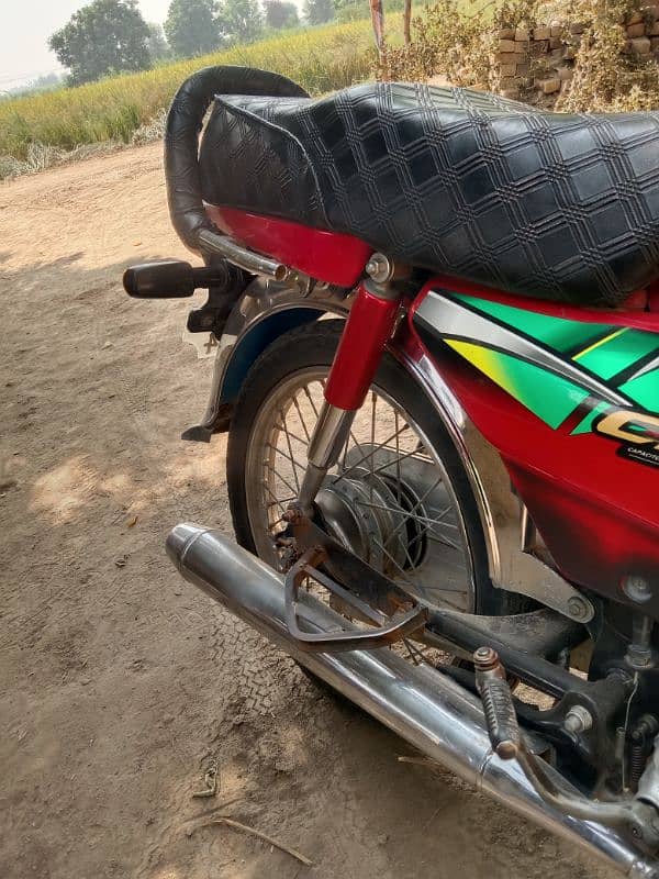 Honda CD 70cc 4