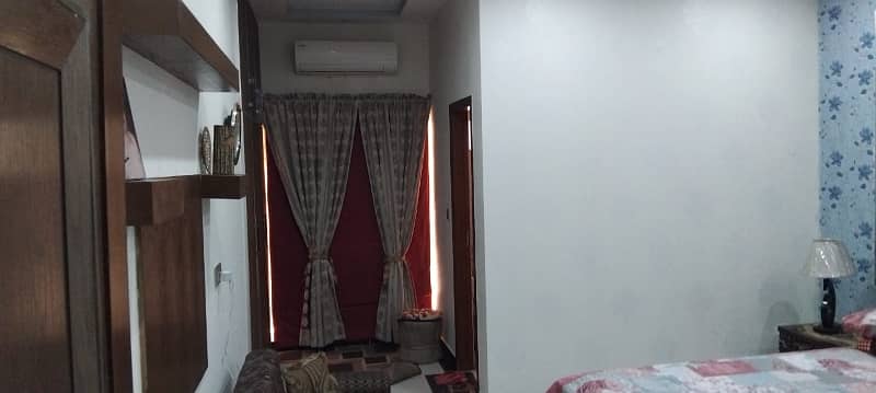 10 Marla Used House For Sale In Bahria Town - Block DD Bahria Town Canal Road Lahore 10