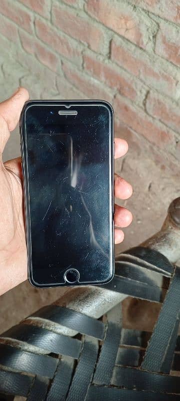 iPhone 7 non pta battery health 81 32 gb 1