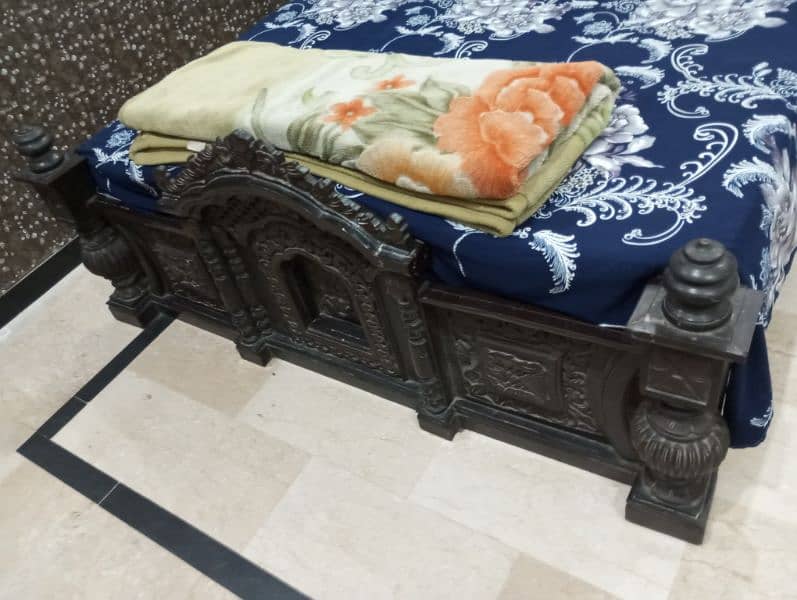 wooden chunauti bed for sale 2