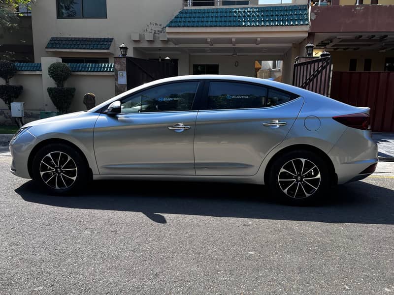 Hyundai Elantra GLS 2023 7